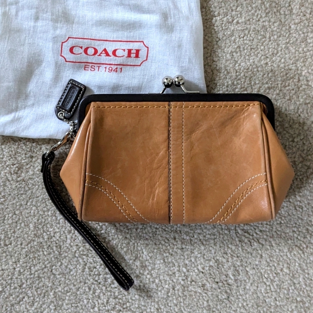 Coach Tan Leather Wristlet Y2K